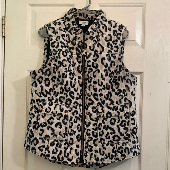 Crown & Ivy Animal Print Quilted Vest Size XL - Picture 1 of 3